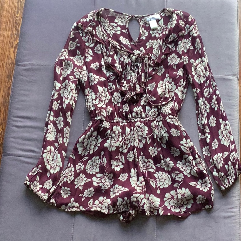 Flower print race up  long sleeve Rompers